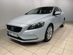 Begagnad 2013 Volvo V40 Halvkombi | 75 000 kr (Bra pris)
