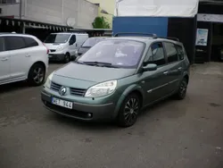 Grön Begagnad 2005 Renault Grand Scénic II Minibuss | 23 000 kr