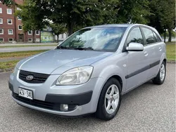 Silver Begagnad 2006 Kia Rio 4 Halvkombi | 15 900 kr (Lite dyr)