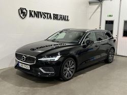 Svart Begagnad 2021 Volvo V60 Inscription Kombi | 299 700 kr (Marknadspris)