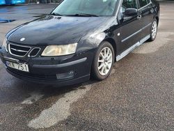 Svart Begagnad 2005 Saab 9-3 Linear Sedan | 15 500 kr (Bra pris)