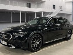 Svart Begagnad 2024 Mercedes E300 Avantgarde Kombi | 729 000 kr (Dyr)