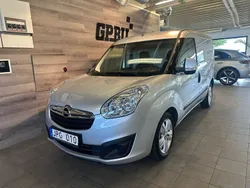 Grå Begagnad 2012 Opel Combo Minibuss | 59 900 kr (Marknadspris)