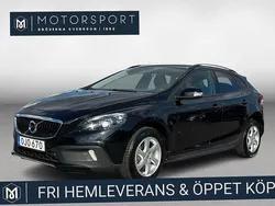 Svart Begagnad 2016 Volvo V40 CC Kombi | 159 900 kr (Marknadspris)
