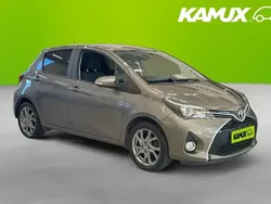 Silver/grå Begagnad 2016 Toyota Yaris Style Halvkombi | 118 900 kr (Marknadspris)