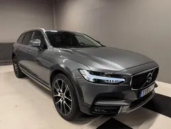 Grå Begagnad 2018 Volvo V90 CC Pro Kombi | 239 900 kr (Lite dyr)