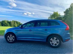 Blå Begagnad 2017 Volvo XC60 Momentum SUV | 160 000 kr (Bra pris)