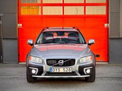 Silver Begagnad 2013 Volvo XC70 Summum Kombi | 179 900 kr