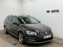 Mörkbrun Begagnad 2013 VW Passat R-line Kombi | 98 900 kr (Marknadspris)