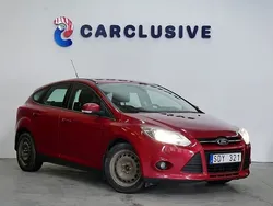 Röd Begagnad 2013 Ford Focus Trend Halvkombi | 54 900 kr