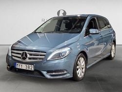 Blå Begagnad 2013 Mercedes B180 Minibuss | 129 900 kr (Marknadspris)