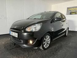 Svart Begagnad 2014 Mitsubishi Space Star Kombi | 65 000 kr (Marknadspris)