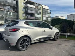 Silver Begagnad 2018 Renault Clio IV Intens Halvkombi | 97 000 kr (Marknadspris)