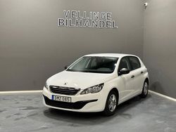 Vit Begagnad 2016 Peugeot 308 Access Halvkombi | 69 900 kr (Marknadspris)