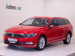 Röd Begagnad 2015 VW Passat GT Kombi | 129 900 kr (Marknadspris)