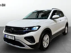 Ljusgrå Begagnad 2024 VW T-Cross Life SUV | 219 900 kr (Marknadspris)