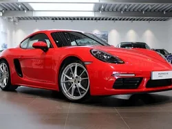 Röd Begagnad 2017 Porsche 718 Cayman Sportkupé | 625 000 kr