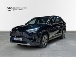 Svart Begagnad 2024 Toyota RAV4 Hybrid Active SUV | 399 900 kr (Marknadspris)