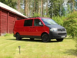 Röd Begagnad 2009 VW T5 Van | 120 000 kr