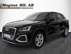 Svart Begagnad 2023 Audi Q2 Advanced SUV | 279 900 kr (Marknadspris)