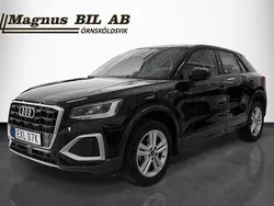 Svart Begagnad 2023 Audi Q2 Advanced SUV | 299 900 kr (Lite dyr)