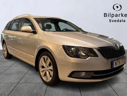 Silver Begagnad 2015 Skoda Superb Kombi | 169 990 kr (Marknadspris)