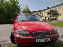 Röd Begagnad 2003 Volvo V70 Kombi | 13 990 kr (Bra pris)