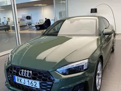 Grön Begagnad 2021 Audi A5 S-Line Sportkupé | 379 000 kr (Marknadspris)