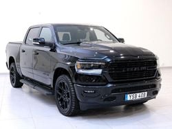 Svart (svart metallic ) Begagnad 2022 Dodge Ram Pickup | 799 900 kr (Bra pris)
