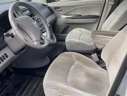 Silver Begagnad 2004 Mitsubishi Grandis Minibuss | 15 000 kr (Dyr)