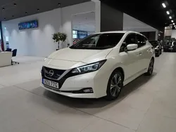 Vit Begagnad 2021 Nissan Leaf Tekna Halvkombi | 184 900 kr (Superpris)