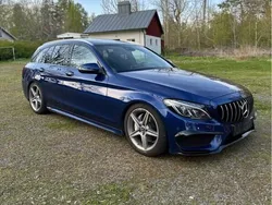 Blå Begagnad 2018 Mercedes C220 AMG line Kombi | 220 000 kr (Marknadspris)