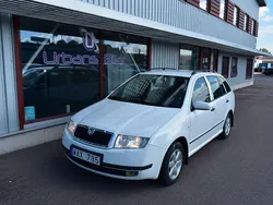 Vit Begagnad 2004 Skoda Fabia Kombi | 29 900 kr (Lite dyr)