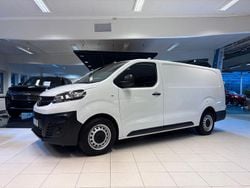 Vit Begagnad 2023 Opel Vivaro Business Van | 373 750 kr (Lite dyr)