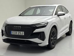 Vit Begagnad 2025 Audi Q4 Sportback e-tron Comfort SUV | 519 000 kr