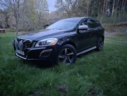 Svart Begagnad 2012 Volvo XC60 R-Design SUV | 95 000 kr (Superpris)