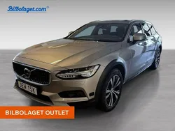 Ljusgrå (grå) Begagnad 2024 Volvo V90 CC Plus Kombi | 469 800 kr (Marknadspris)