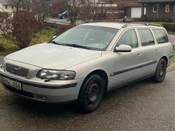 Begagnad 2000 Volvo V70 Kombi | 20 000 kr (Bra pris)