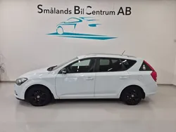 Vit Begagnad 2009 Kia Ceed Sportswagon 4 Kombi | 67 900 kr (Marknadspris)