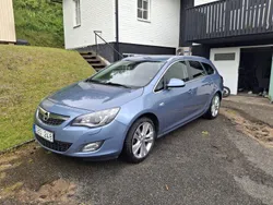 Blå Begagnad 2011 Opel Astra Enjoy Kombi | 45 000 kr (Marknadspris)