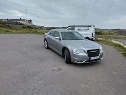 Silver Begagnad 2015 Chrysler 300C Sedan | 199 000 kr