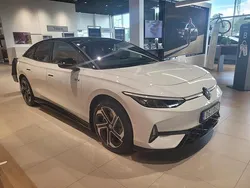 Vit (glacier white metallic black) Ny 2025 VW ID.7 GTX Sedan | 705 500 kr