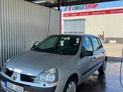 Silver Begagnad 2006 Renault Clio R.S. Authentique Halvkombi | 29 000 kr (Marknadspris)
