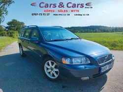 Blå Begagnad 2005 Volvo V70 Kinetic Kombi | 39 900 kr (Marknadspris)