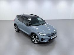 Grå Begagnad 2022 Volvo XC40 Core SUV | 314 900 kr