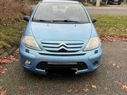 Ljus blå Begagnad 2006 Citroën C3 Halvkombi | 15 000 kr (Bra pris)