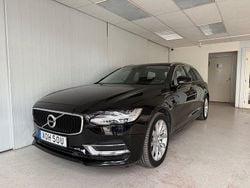 Svart Begagnad 2020 Volvo V90 Momentum Kombi | 269 900 kr (Marknadspris)