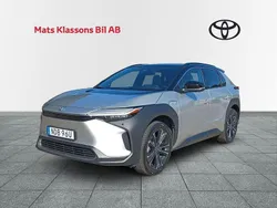 Silver Begagnad 2023 Toyota bZ4X Executive SUV | 429 000 kr (Marknadspris)