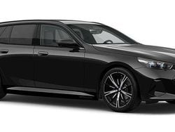 Svart Ny 2025 BMW 530e Comfort Edition Kombi | 792 200 kr (Lite dyr)