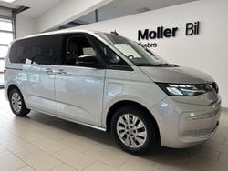 Silver (reflexsilver metallic) Begagnad 2022 VW T7 Van | 439 000 kr (Marknadspris)